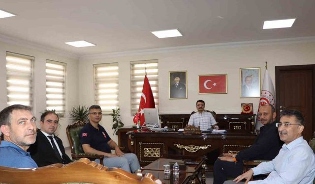 Emirdağ’da Devlet Hastanesi ile İlçe Sağlık Müdürlüğü inşaatları sürüyor