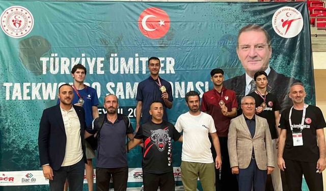 Emirhan Okşan, Taekwondo Türkiye 3.’sü