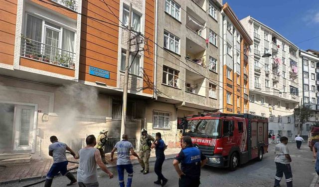 Esenler Belediyesi temizlik işçileri yangında mahsur kalan 3 çocuğu kurtardı