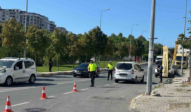 Esenyurt’ta geniş çaplı denetim: Aranan 4 şahıs yakalandı