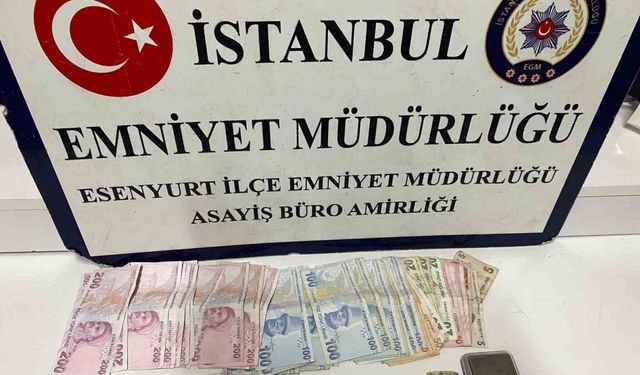 Esenyurt’ta güpegündüz uyuşturucu ticareti cep telefonu ile görüntülendi