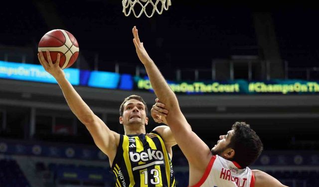 Fenerbahçe, hazırlık maçında Bahçeşehir Koleji’ni 97-80 mağlup etti