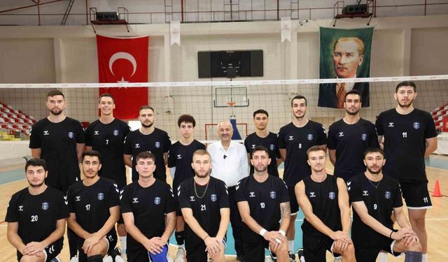 Gebze Belediyesi Voleybol Takımı hazırlık turnuvasına çıkacak