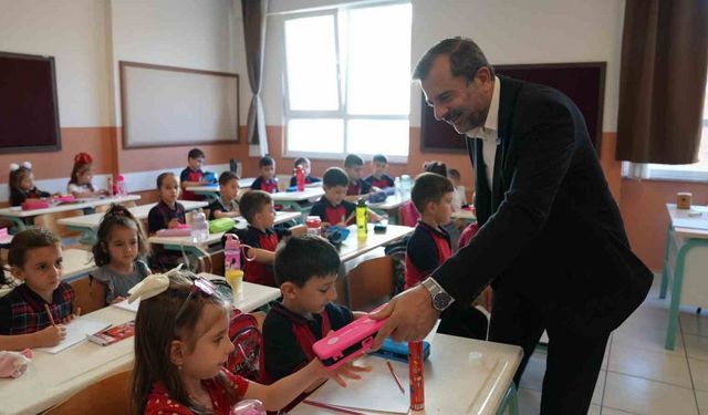 Gürsu’da heyecanlı miniklere moral hediyesi