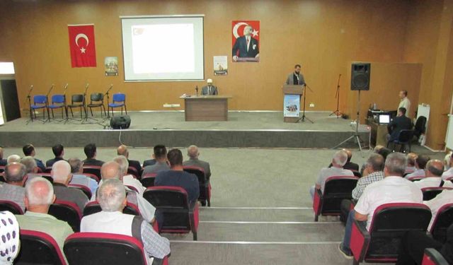 Hisarcık’ta "Peygamberimiz ve Şahsiyet İnşası" konulu konferans