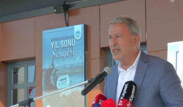 Hulusi Akar: "İnsanların etkinliklerle sosyalleşmesi, sokağa çıkması lazım"