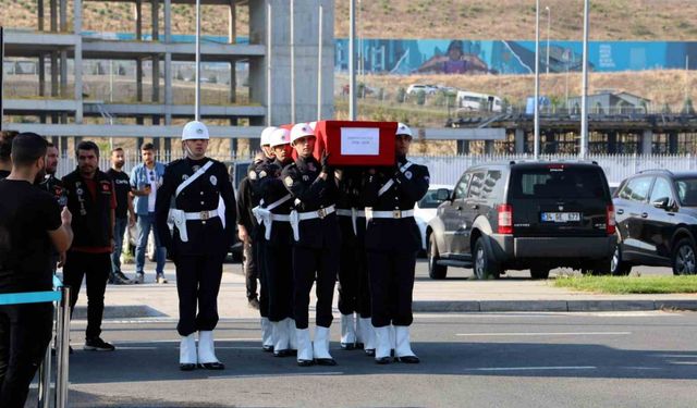 İsrail’in katlettiği Ayşenur Ezgi Eygi’nin cenazesi İstanbul’a getirildi