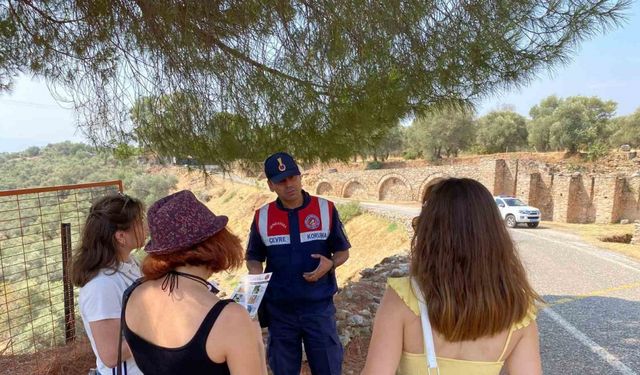 Jandarma Nysa’da ziyaretçileri bilgilendirdi