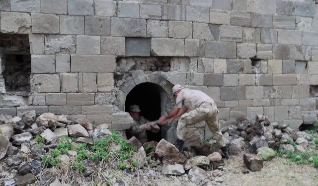 Jandarmadan tabya temizlik ve bakım operasyonu