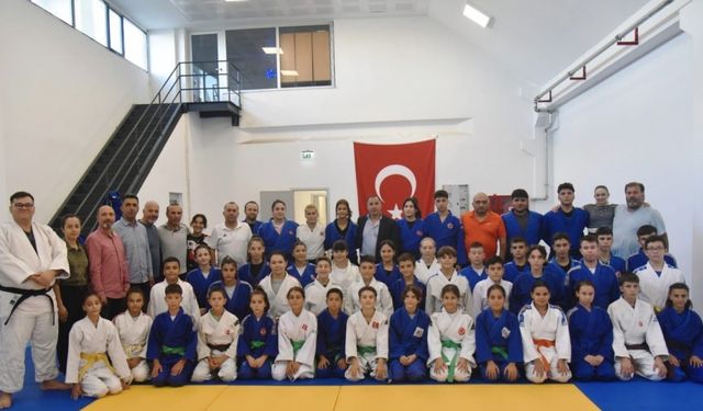 Judo Federasyonu Başkanı Huysuz, Yunusemre’de judocularla buluştu