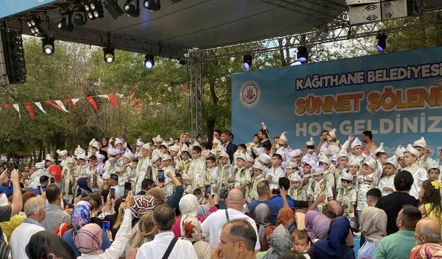 Kağıthane Belediyesi’nin düzenlediği sünnet şöleninde bin çocuk sünnet oldu