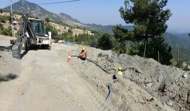 Köşürge’nin yeni içmesuyu hattının imalatı sürüyor