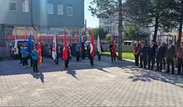 Kütahya’da okullar ve çevresinde güvenlik tedbirleri alındı, servis araçları denetlendi