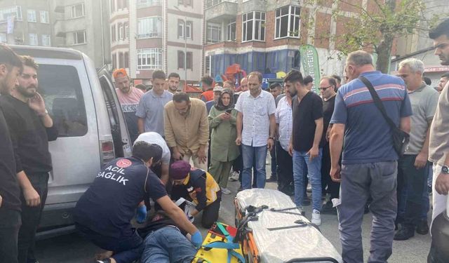 Ordu’da motosiklet ile hafif ticari araç çarpıştı: 1’i ağır 2 yaralı