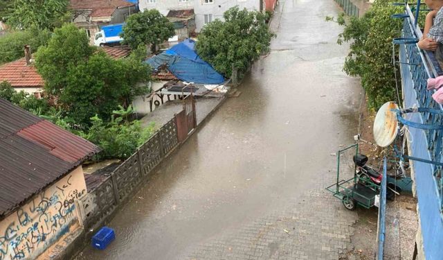 Sağanak bastırdı, Derince sular altında kaldı