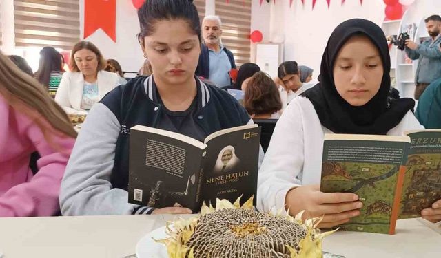 Şehit aileleri ve çocuklar "Şehitlerimizin Emanetiyle Birlikte Okuyoruz" etkinliğinde buluştu