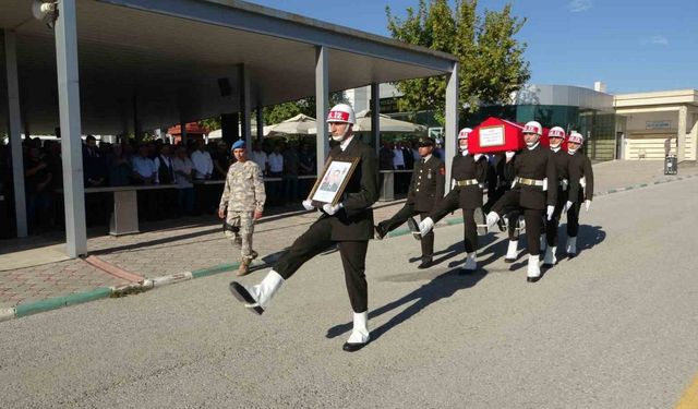 Şehit Uzman Çavuş Mehmet Kökcü son yolculuğuna uğurlandı