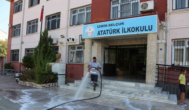 Selçuk’ta okullarda temizlik alarmı