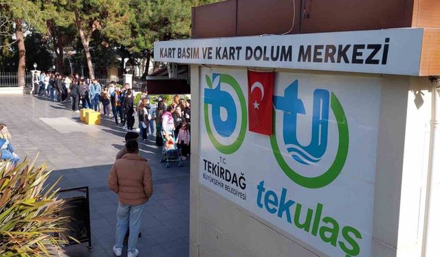 Tekirdağ’da toplu taşıma kartı kuyruğu