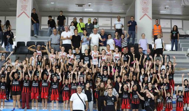 Turgutlu Belediyespor Kadın Basketbol Takımı 2’de 2 yaptı