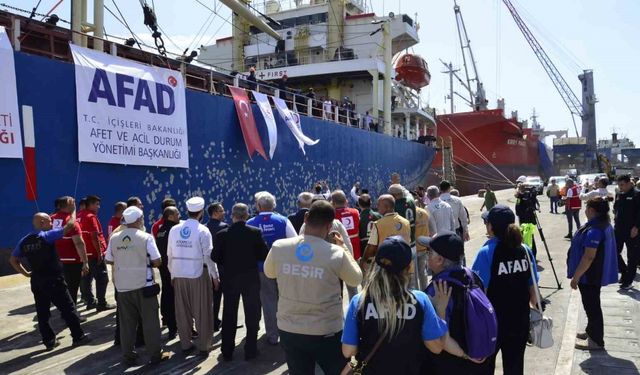 Yardım malzemesi taşıyan ikinci ’İyilik Gemisi’ Sudan’a uğurlandı