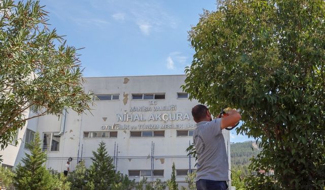 Yunusemre’de okullar eğitim-öğretim sezonuna hazırlanıyor