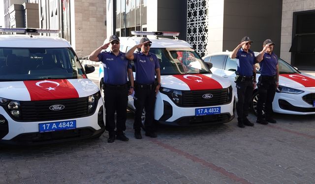 Çanakkale'de 10 yeni polis aracı hizmete başladı