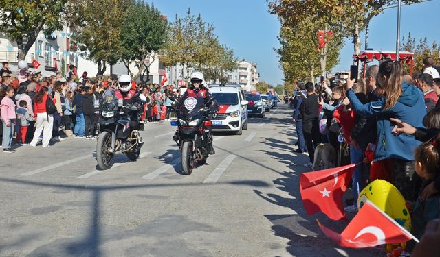 Çanakkale'nin ilçelerinde cumhuriyetin 101. yılı kutlanıyor