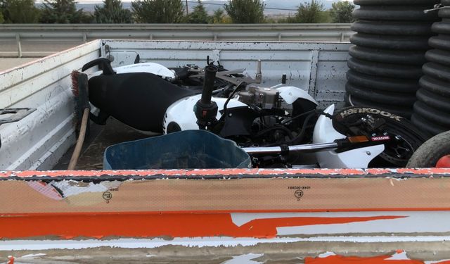 Tekirdağ'da bariyerlere çarpan motosikletteki sürücü öldü