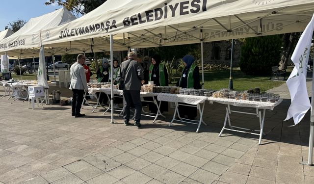 Tekirdağ'da Filistinlilere destek için "hayır çarşısı" kuruldu