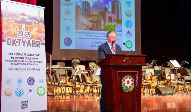 AİÇÜ Rektörü Prof. Dr. Karabulut, “Nahçıvan Özerk Cumhuriyetinin kuruluşunun Azerbaycan’ın Siyasi Tarihindeki Rolü” konferansına katıldı