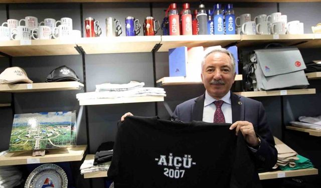 AİÇÜ store açıldı