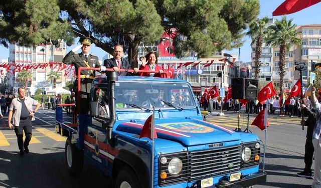 Aydın’da 29 Ekim Cumhuriyet Bayramı coşkuyla kutlandı