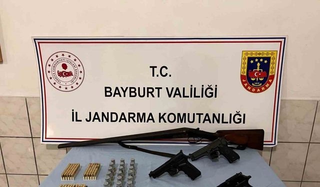 Bayburt’ta silah ve mühimmat kaçakçılığı operasyonu