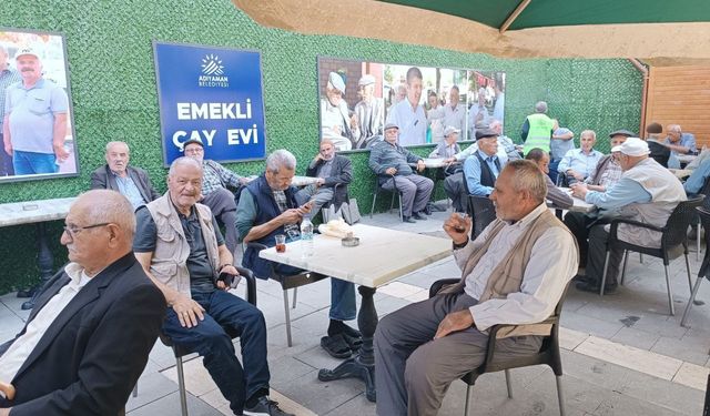 Belediyenin ‘Emekli Çayevi’ büyük ilgi görüyor