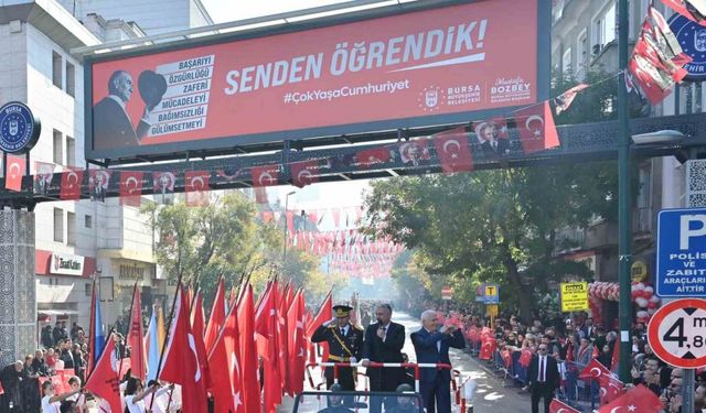 Cumhuriyet Bayramı’nda Bursa’da coşkulu kutlamalar