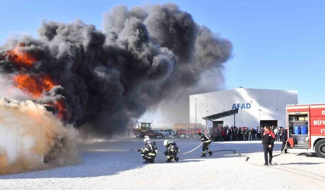 Denizli’nin deprem hazırlıkları 7.0 büyüklüğündeki senaryoyla tatbik edildi