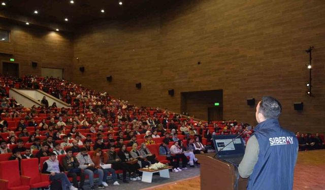 Dolandırıcıların hedefi öğrenciler: Burs tuzağına dikkat!