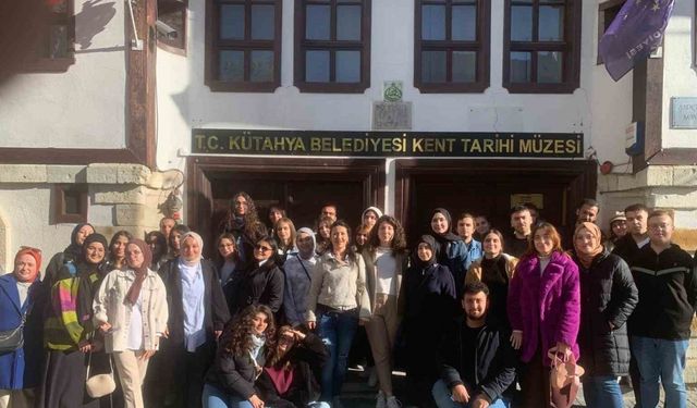 DPÜ Sosyoloji Topluluğu öğrencileri, şehrin tarihi ve turistik yerleri gezdi