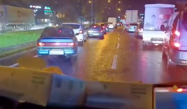 Düzce’de ambulansa fermuar sistemi ile yol verildi, o anlar kamerada