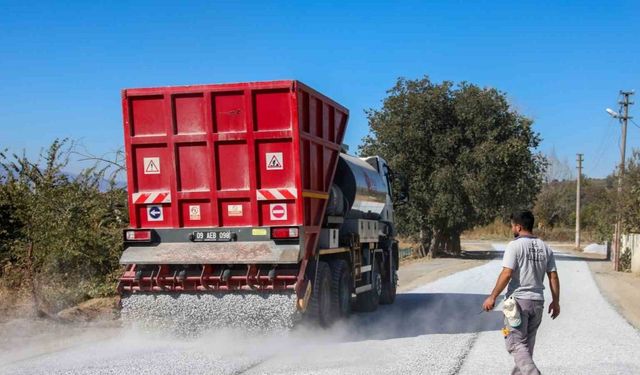 Efeler Belediyesi Umurlu Mahallesi’nde yol çalışmaları gerçekleştirdi