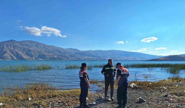 Elazığ’da jandarma ekipleri vatandaşları çevre kirliliği konusunda bilgilendirdi