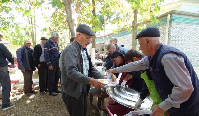 Hisarcık Şeyhler köyünde 500 kişilik hayır yemeği