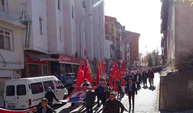 Hisarcık’ta Cumhuriyet Yürüyüşü