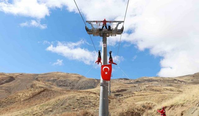 JAK timinden nefes kesen kurtarma tatbikatı