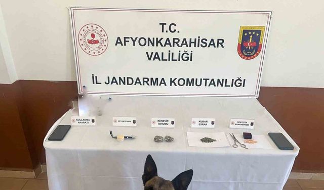 Jandarma zehir tacirlerine geçit yok