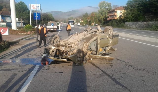 Kontrolden çıkan Tofaş takla atıp ters döndü, sürücü yaralı