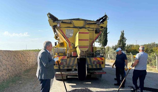 Köy yollarında asfalt çalışması devam ediyor