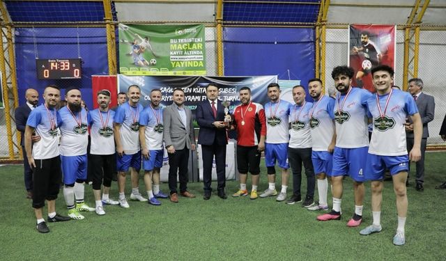 Kütahya’da Cumhuriyet Bayramı Halı Saha Futbol Turnuvası