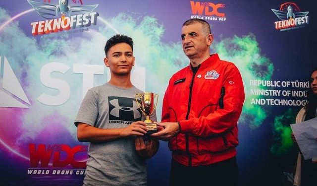 Kütahyalı milli sporcu Doruk Cengiz, Teknofest 2024’te ikincilik elde etti